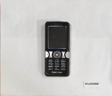 Сотовый телефон Sony Ericsson K550i без АКБ, задней крышки, экрран не разбит